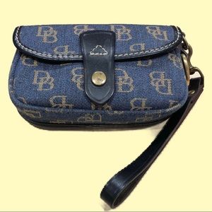Dooney and Bourke Wrist wallet